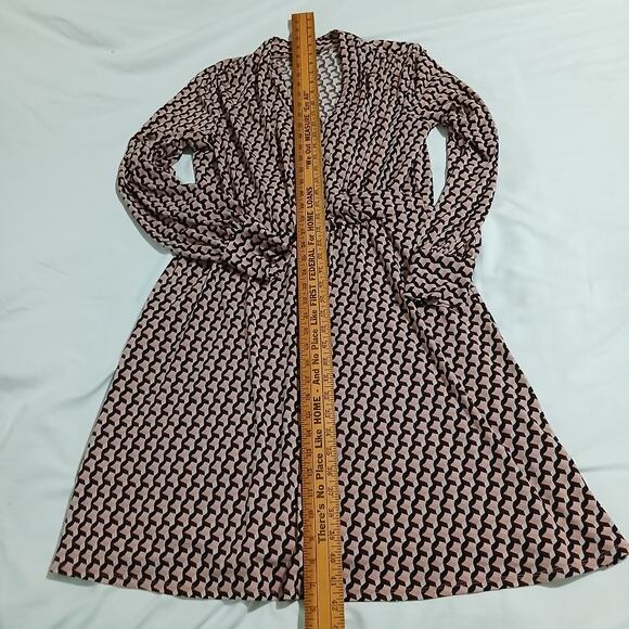 Adrianna Papell Large Faux Wrap Long-Sleeved Geometric Print Easy Care Pink - Picture 8 of 12